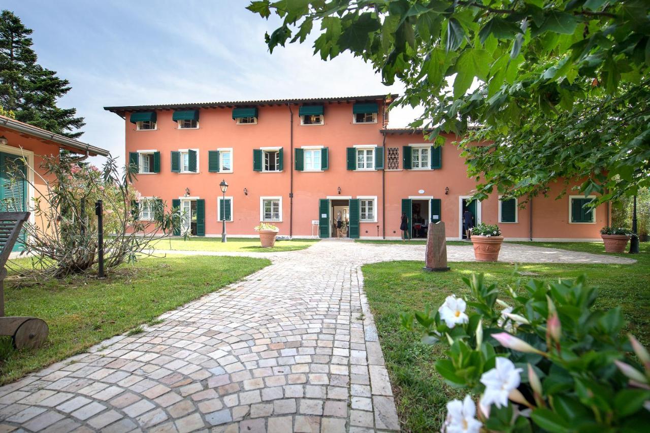 Relais Villa Isabel Пиетрасанта Екстериор снимка