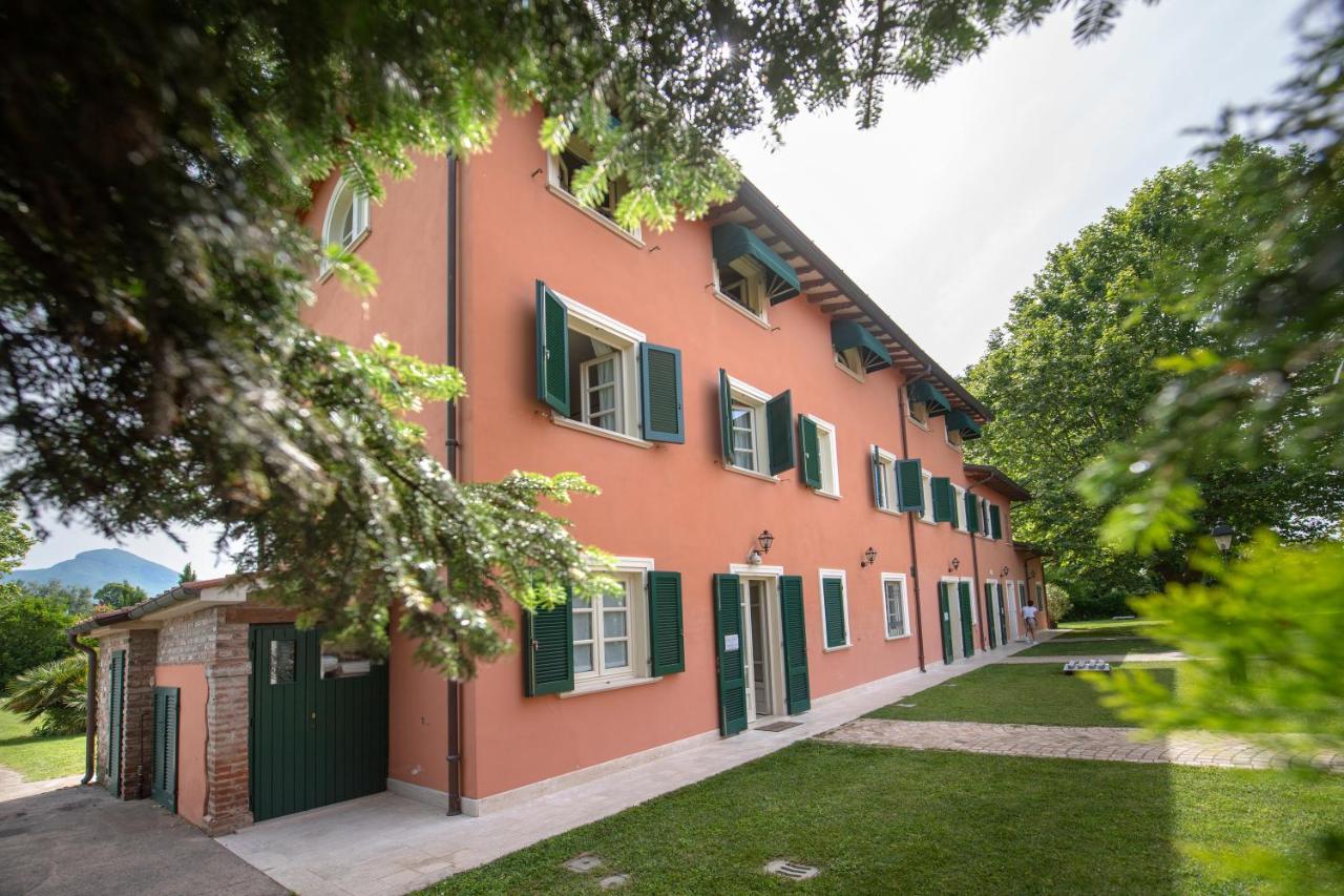 Relais Villa Isabel Пиетрасанта Екстериор снимка
