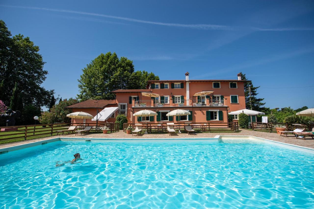 Relais Villa Isabel Пиетрасанта Екстериор снимка